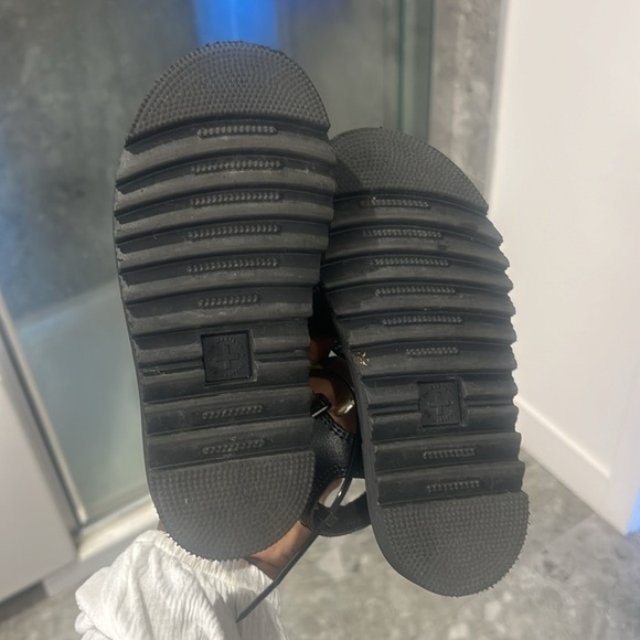 Dr. Martens Vossie Junior Sandals – Kids Size 11us unisex - Picture 2 of 5